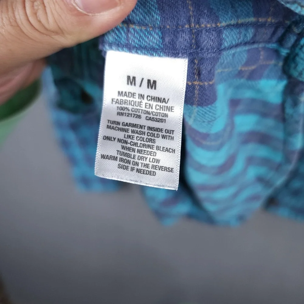 Aeropostale Mens Medium Teal Blue Plaid Southwestern Aztec Flannel Button Shirt